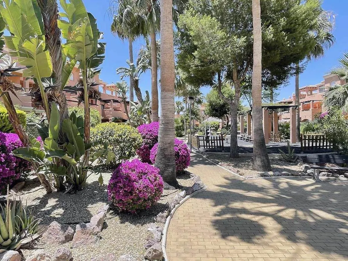 Verazul Beachside Penthouse: Fiber Wi-Fi for Remote Work Spain